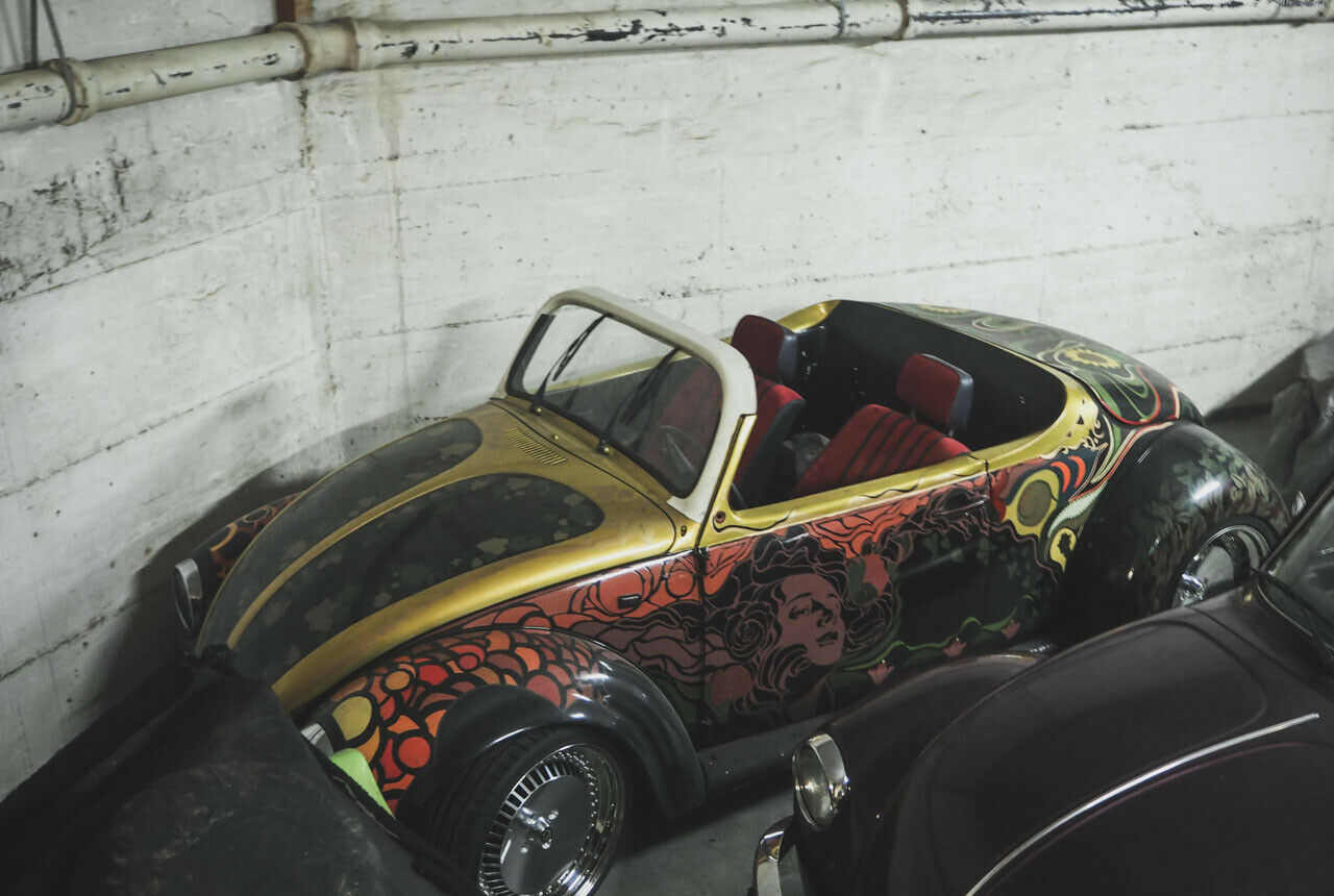 Für den VW Käfer hat Daniel Lehmann ein besonderes Faible. Dieser hier wurde sehr aufwändig umdesigned