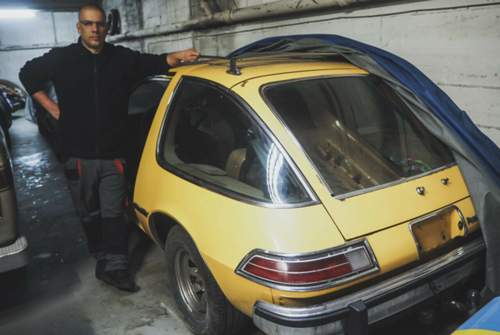 Zu Lehmanns Privatsammlung gehört auch dieser AMC Pacer, einer der ersten US-amerikanischen Kompaktwagen. „Meine Frau liebt dieses Auto“, sagt der 45-Jährige