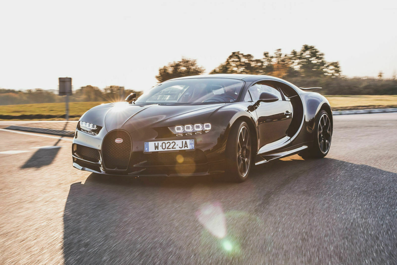 Erste Fahrt im Bugatti Chiron: Der Sportler fährt beeindruckend schnell. Und beeindruckt, wenn er langsam fährt