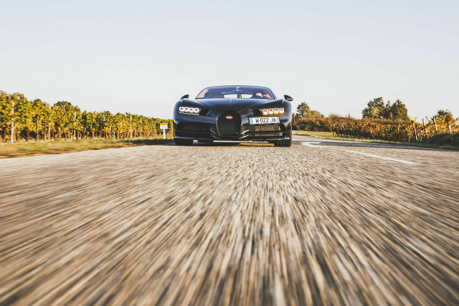 Das Bugatti-Hufeisen erinnert an ganz alte Modelle. Die Chiron-Form erinnert nur an den Veyron