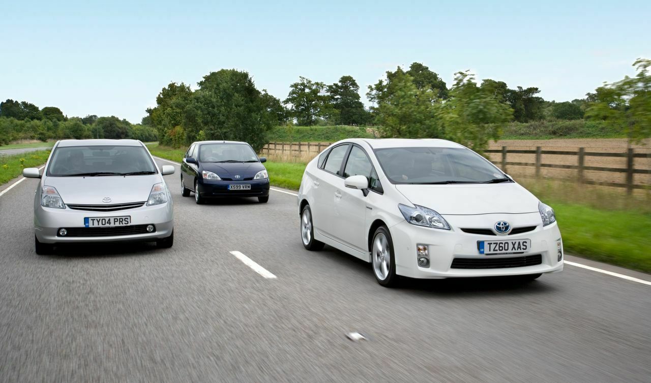 Drei Generationen Toyota Prius: Bei elektrifizierten Antrieben hat Toyota einen gewaltigen Vorsprung. Die erste Prius-Generation debütierte 1997