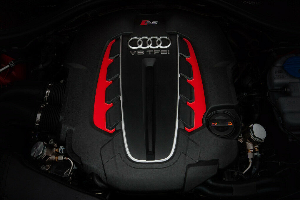 V8-Biturbo: Dank geänderter Turbolader und modifiziertem Ansaugtrakt 560 PS stark