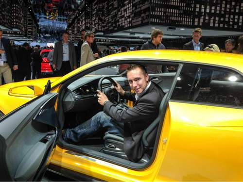 Ein Blick in den Innenraum des Audi Sport Quattro Concept: Feine Materialien, die sich leider noch im Vorserien-Status befinden
