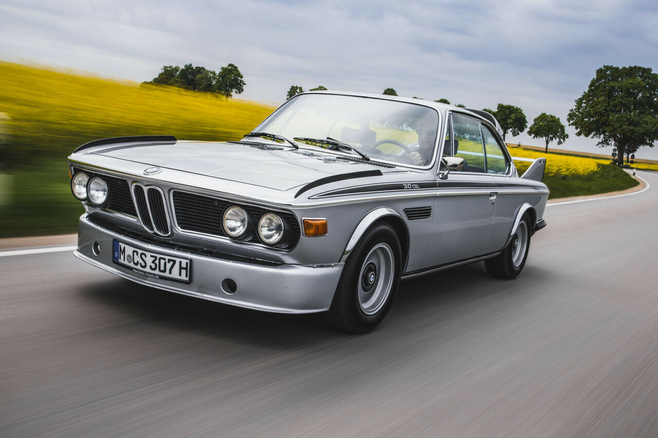 Nach den Motorsport-Erfolgen des 3.0 CSL konzentrierte sich BMW darauf, Rennwagen komplett neu zu konstruieren, statt bestehende Fahrzeuge umzubauen
