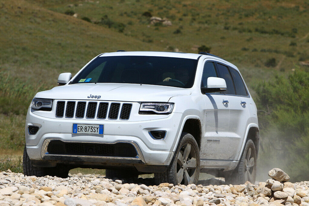 Wühlt sich durch jedes Kiesbett: Facelift des Jeep Grand Cherokee