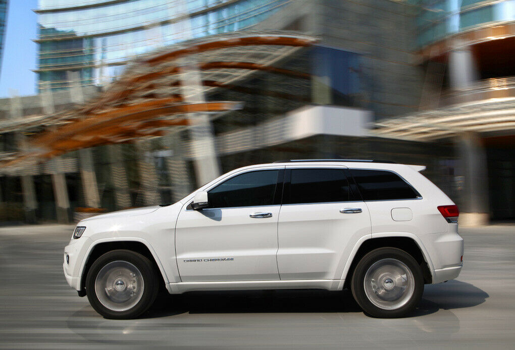 Der Hemi-V8 kann außerdem per Zylinderabschaltung seinen Spritdurchsatz verringern