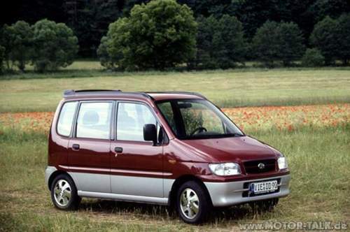 Daihatsu-move-2