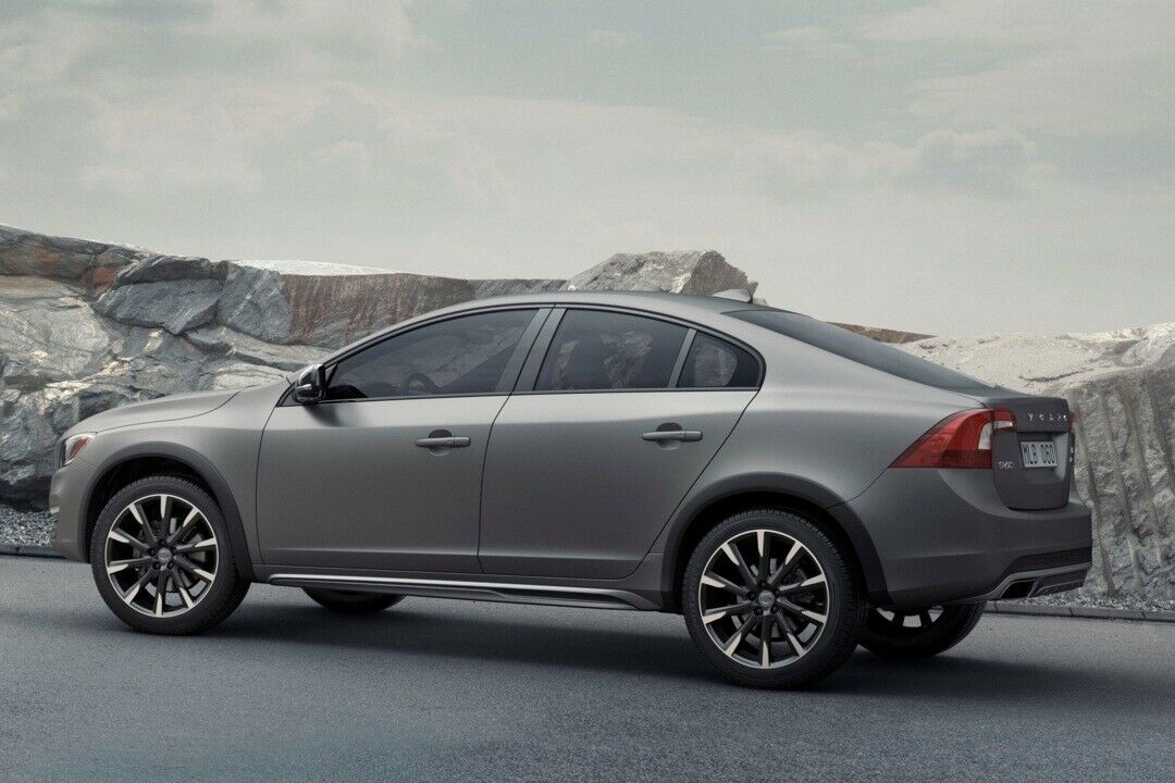 Zur Wahl stehen 2,0-Liter-Vierzylinder-Diesel mit 181 PS und Fünfzylinder-Diesel mit 215 PS