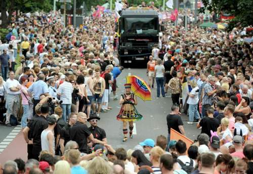 CSD Köln 2014: 2015 will Ford mit dem Mustang vorneweg fahren