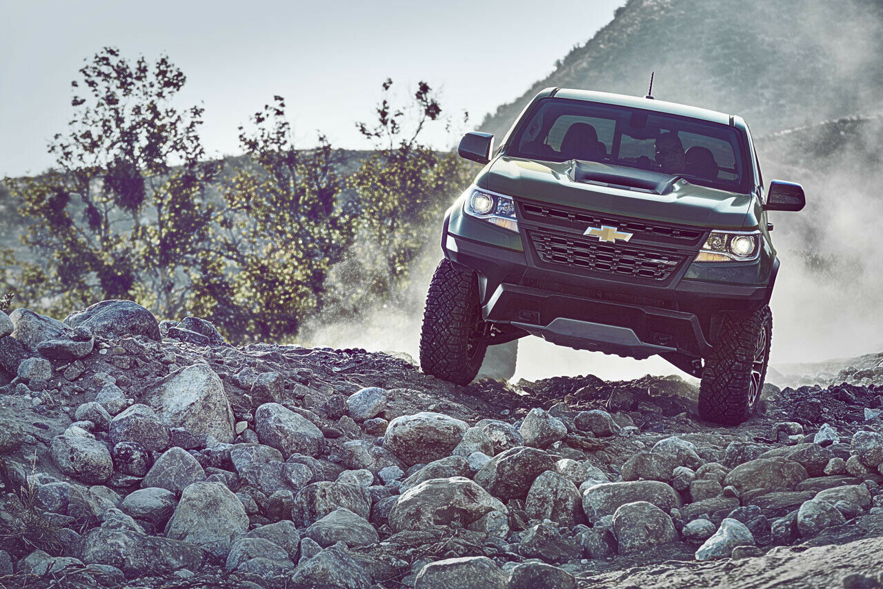 Die konkreten Daten zu Böschungs- und Rampenwinkel des Colorado ZR2 nennt Chevrolet nicht, beides schien aber ausreichend