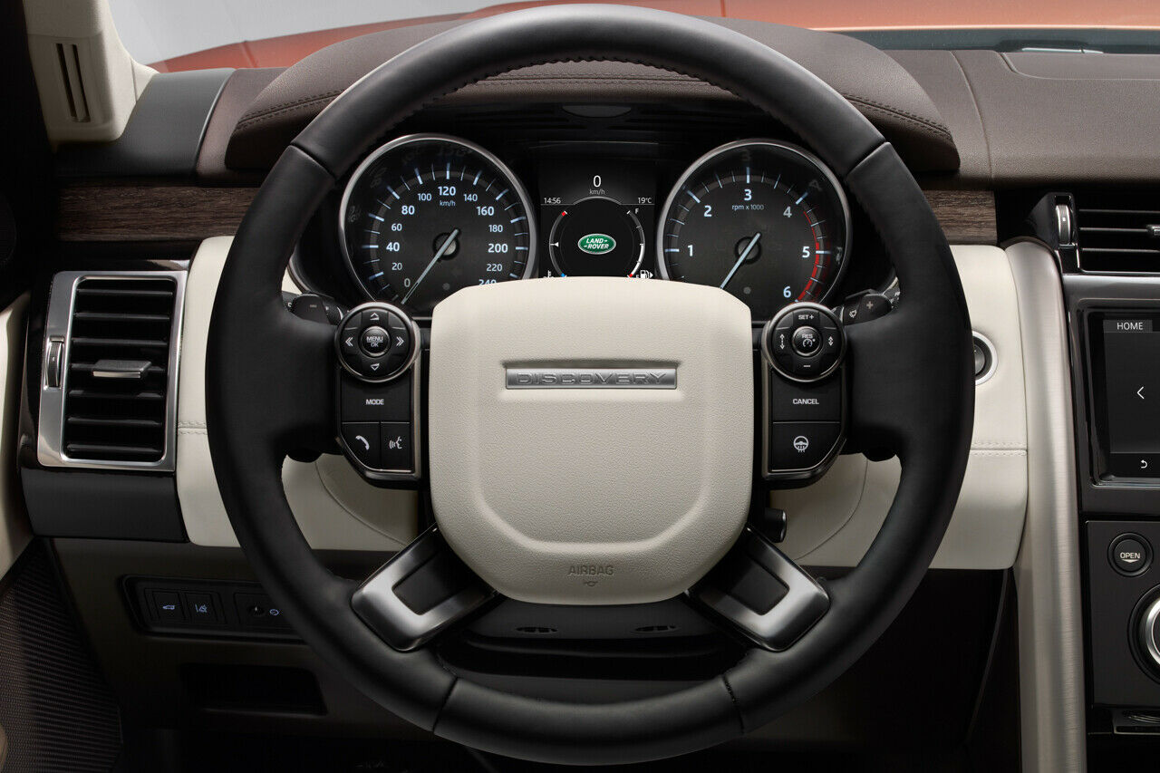 Land Rover Discovery - Cockpit