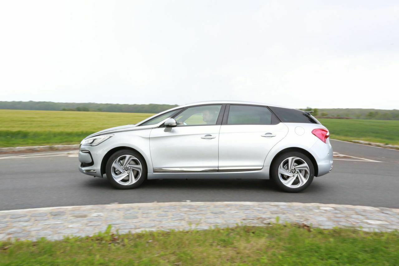 In punkto Design musste man am DS 5 nicht viel ändern, extravagant war er schon immer