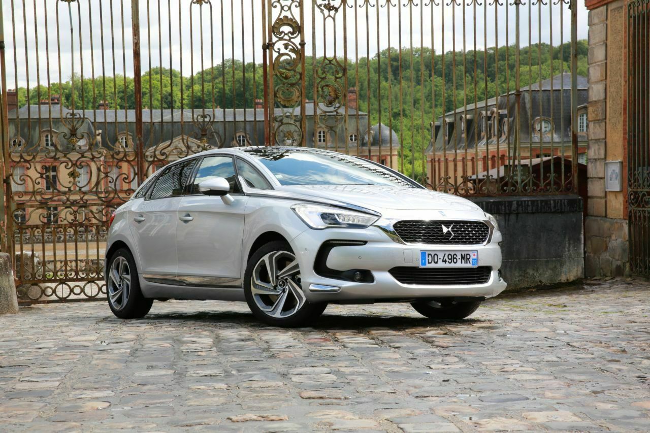 DS 5: Front