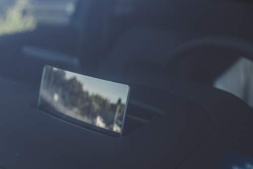 Erstmals bietet Ford ein stehendes Head-up-Display für den Focus. Für 450 Euro fand es in unser Testmodell