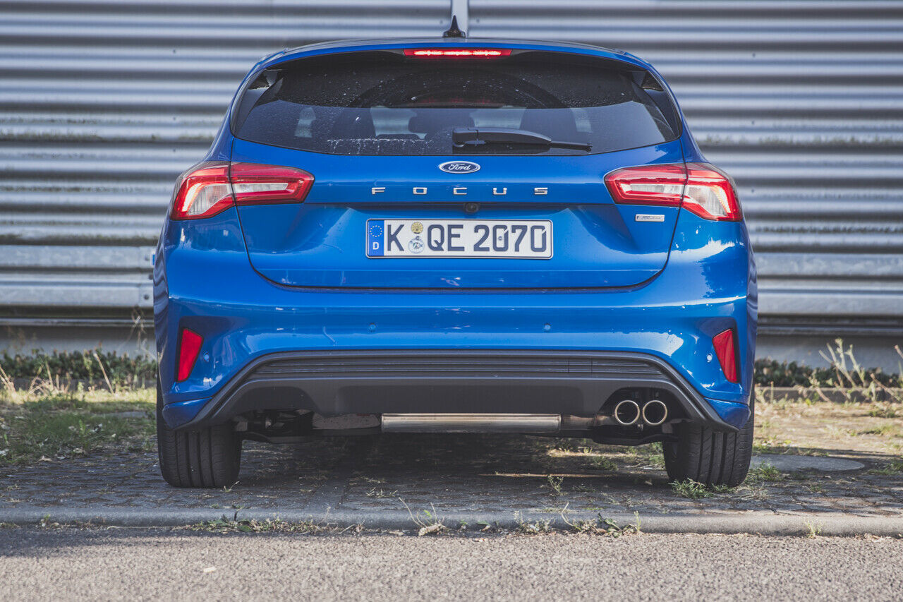 Das geht auch anders: Ford bietet das Modell auch in der Kombiversion Focus Turnier an. Sie kostet stets 1.000 Euro Aufpreis