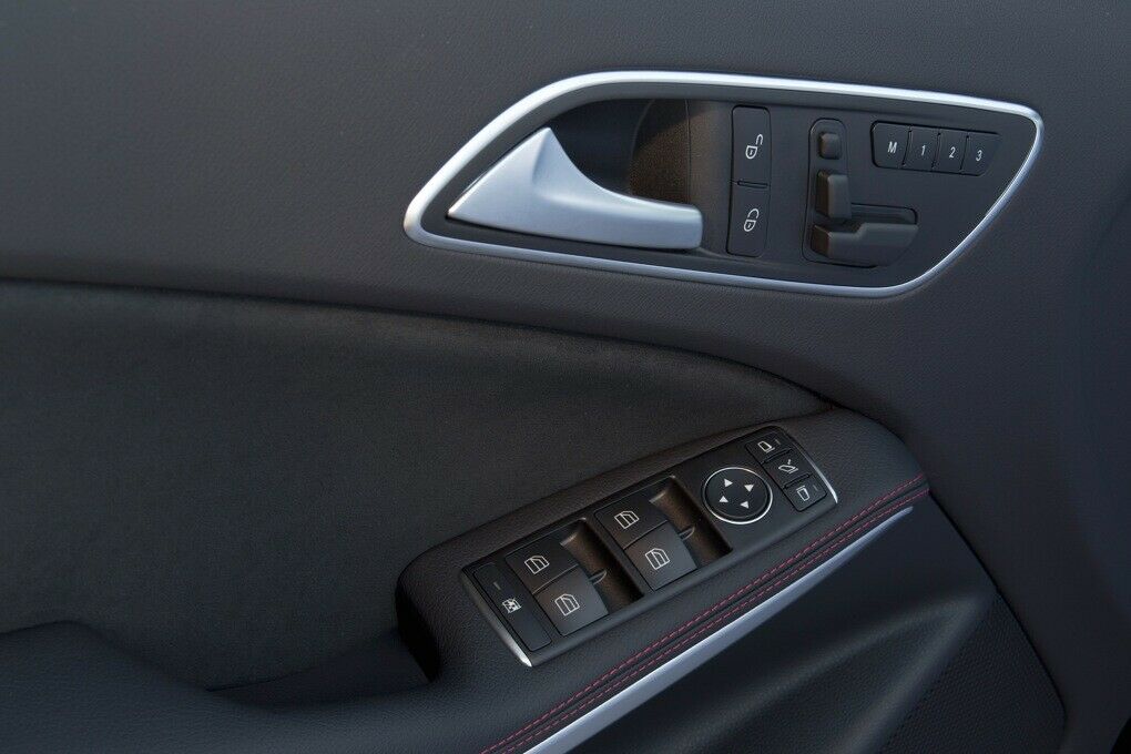 Typische Sitzverstellung von Mercedes