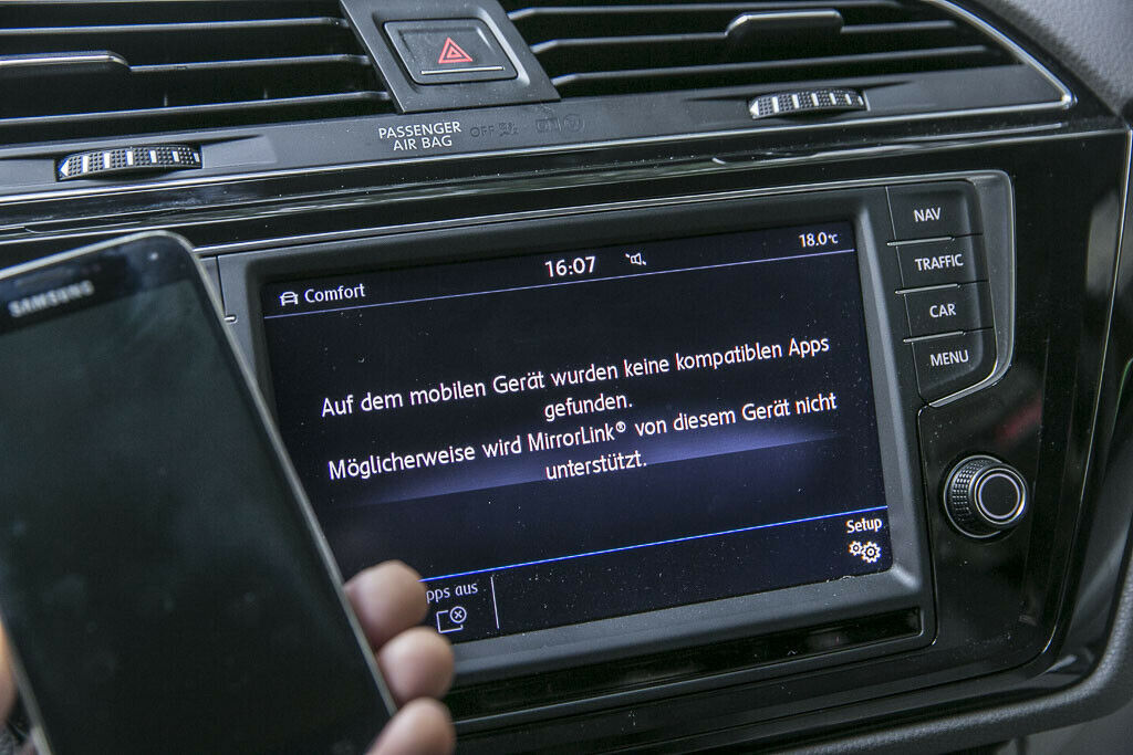 MirrorLink hat ein Kompatibilitätsproblem. Viele Autohersteller setzen deswegen inzwischen auf andere Standards