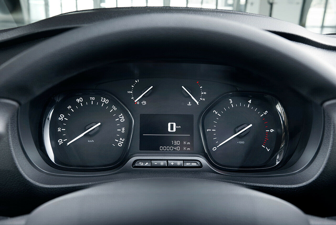 Toyota Proace: Anzeigeinstrumente