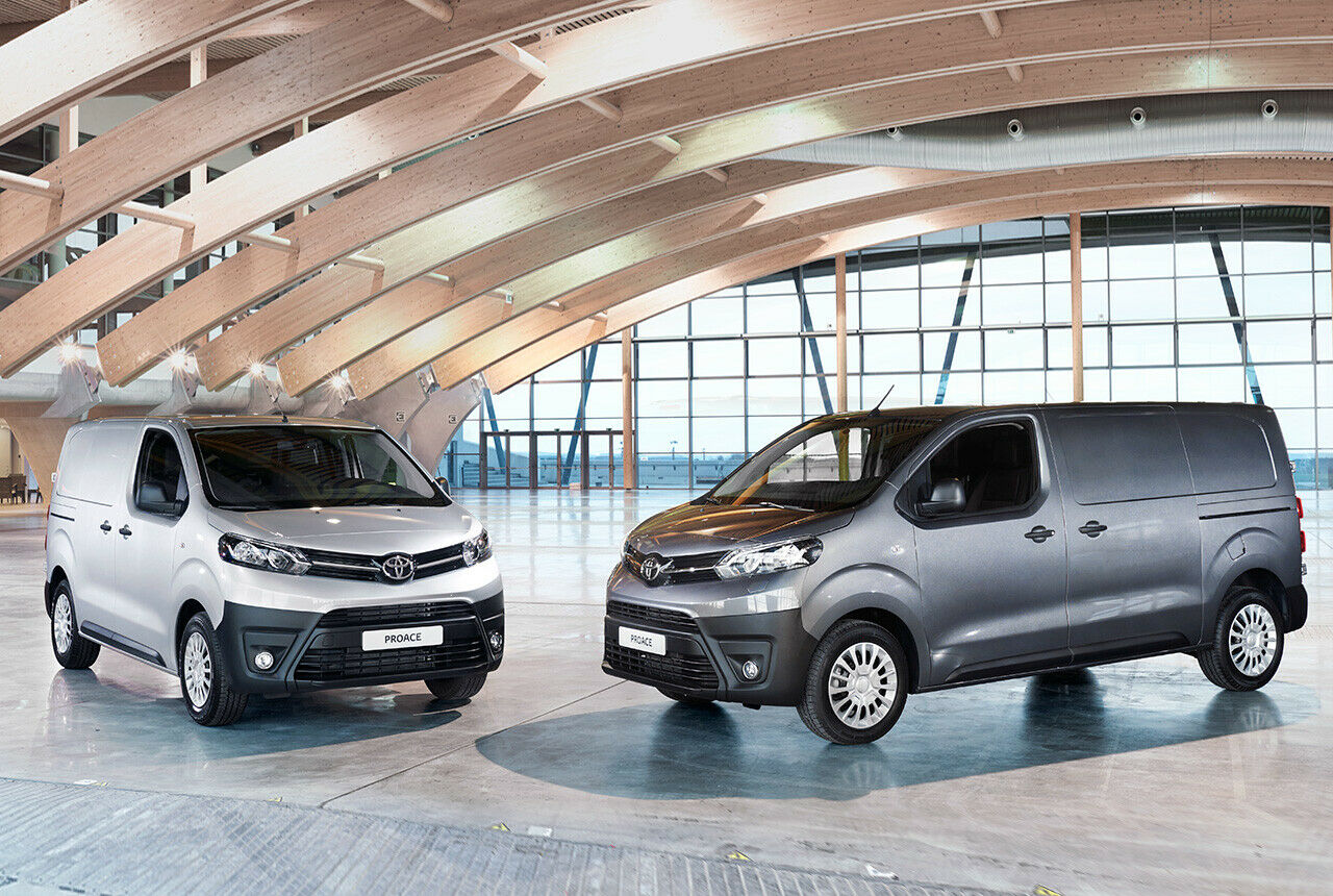 Toyota Proace: links mit kurzem, rechts mit langem Radstand