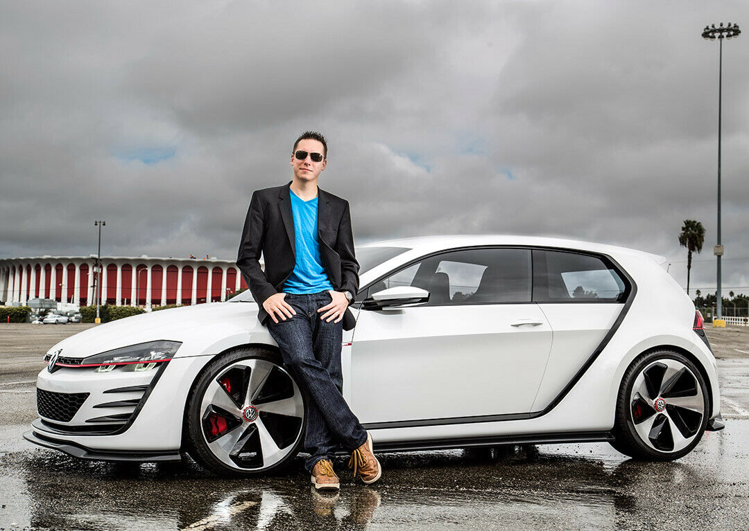 MOTOR-TALK-Redakteur Constantin Bergander und der Vision GTI