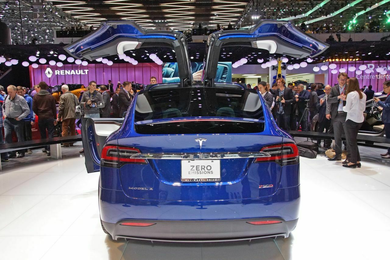 Tesla Model X:Heckansicht