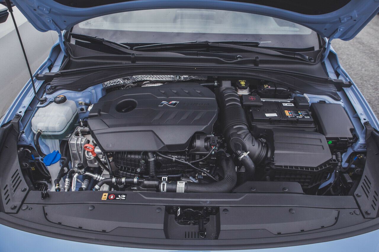 Der 2,0-Liter-Vierzylinder im Hyundai i30 N leistet 250 PS, die Performance-Version kommt auf 275 PS