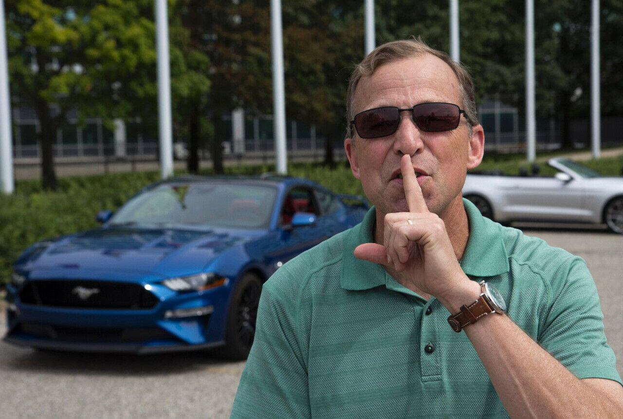 Psst, sagt Steve von Foerster, ehemaliger Entwicklungschef bei Ford: Hybride und Elektroautos stehen an - aber kein B-Max mehr