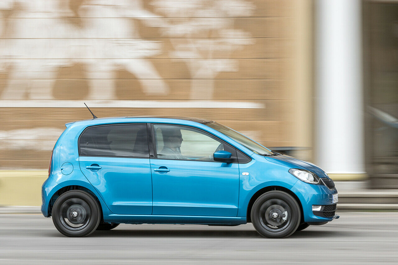 Der Kleinstwagen Skoda Citigo ist ein Zwilling des Volkswagen Up. Er kommt bald optional mit E-Antrieb - und nach dem Modellwechsel wohl nur noch elektrisch