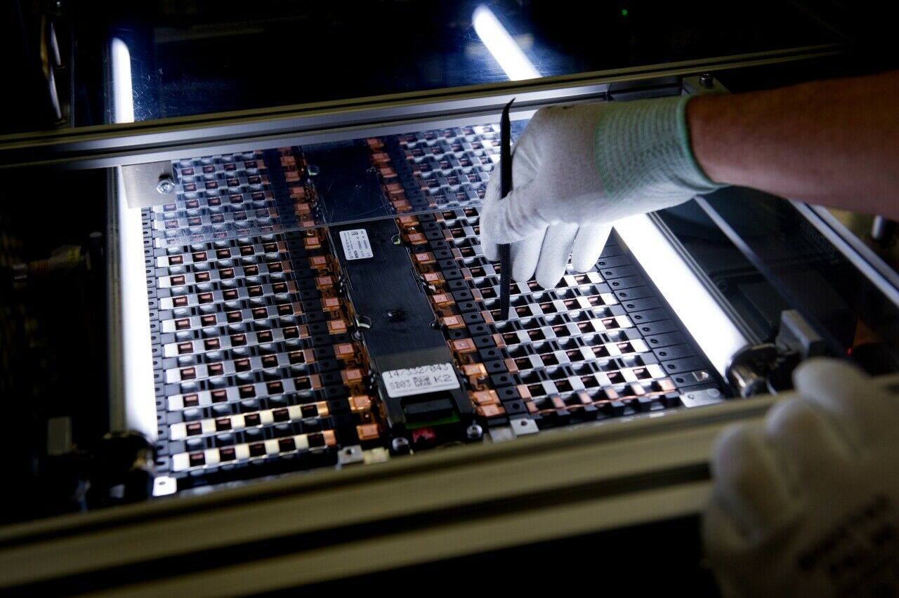 Lithium ist ein elementarer Rohstoff bei der Produktion von Batterien