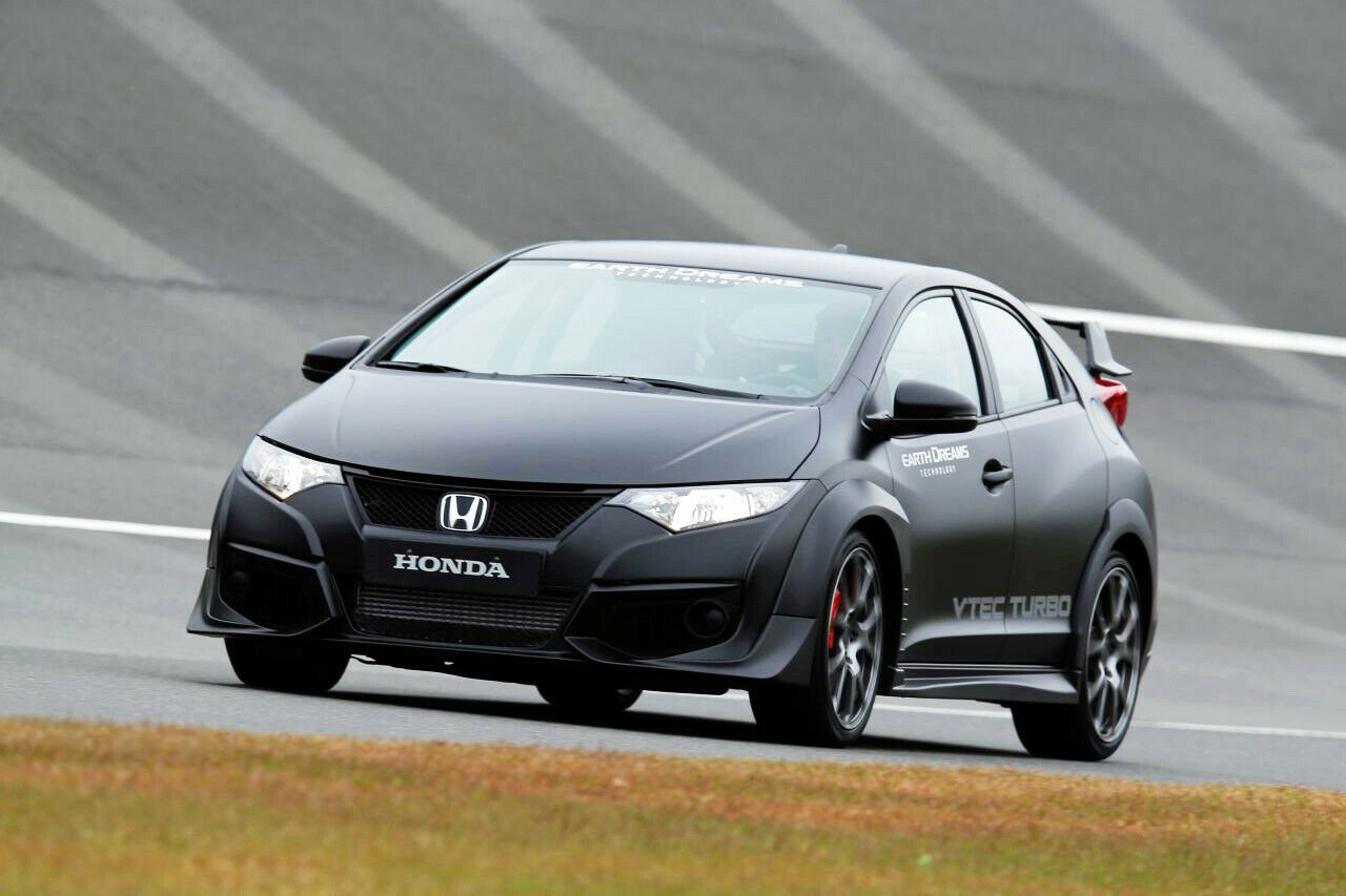 Honda  zeigt in Genf den Civic Type R Concept. Hier: Ein Prototyp bei ersten Runden auf dem Rennkurs