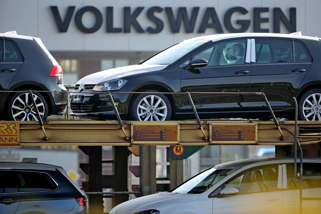 VW könnte aufgrund des Abgas-Skandals dazu gezwungen sein, künftig mehr Nachlässe zu gewähren