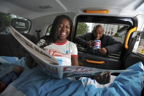 Der findige Taxi-Hotelier und sein Gast