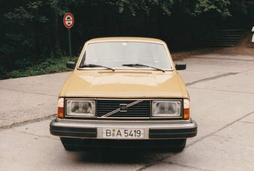 Front 240 im Jahr 1989