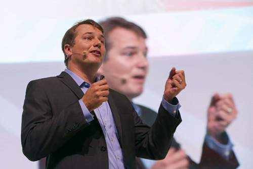Chris Urmson war Projektchef der Entwicklung selbstfahrender Fahrzeuge bei Google - er arbeitet jetzt mit Tesla-Mann Sterling Anderson in einem neuen Start-up zusammen