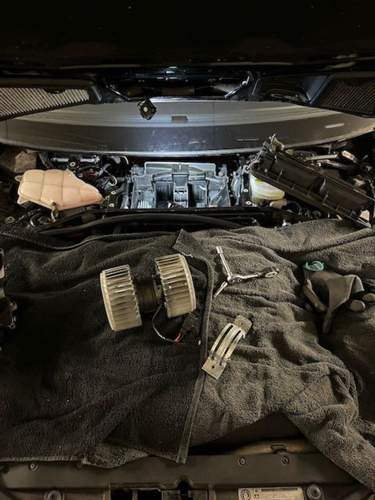 Ausgebauter Lüftermotor
