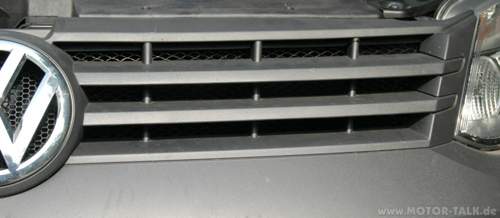 Detailaufnahme Kühlergrill oben