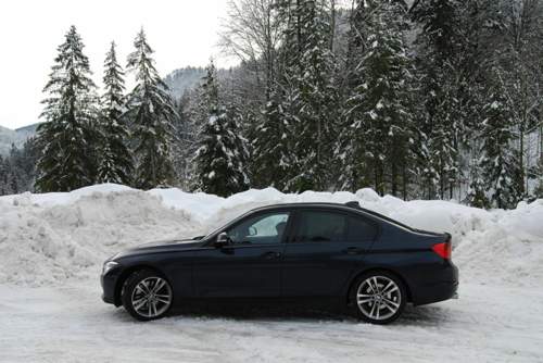 BMW F30 im Schnee 3