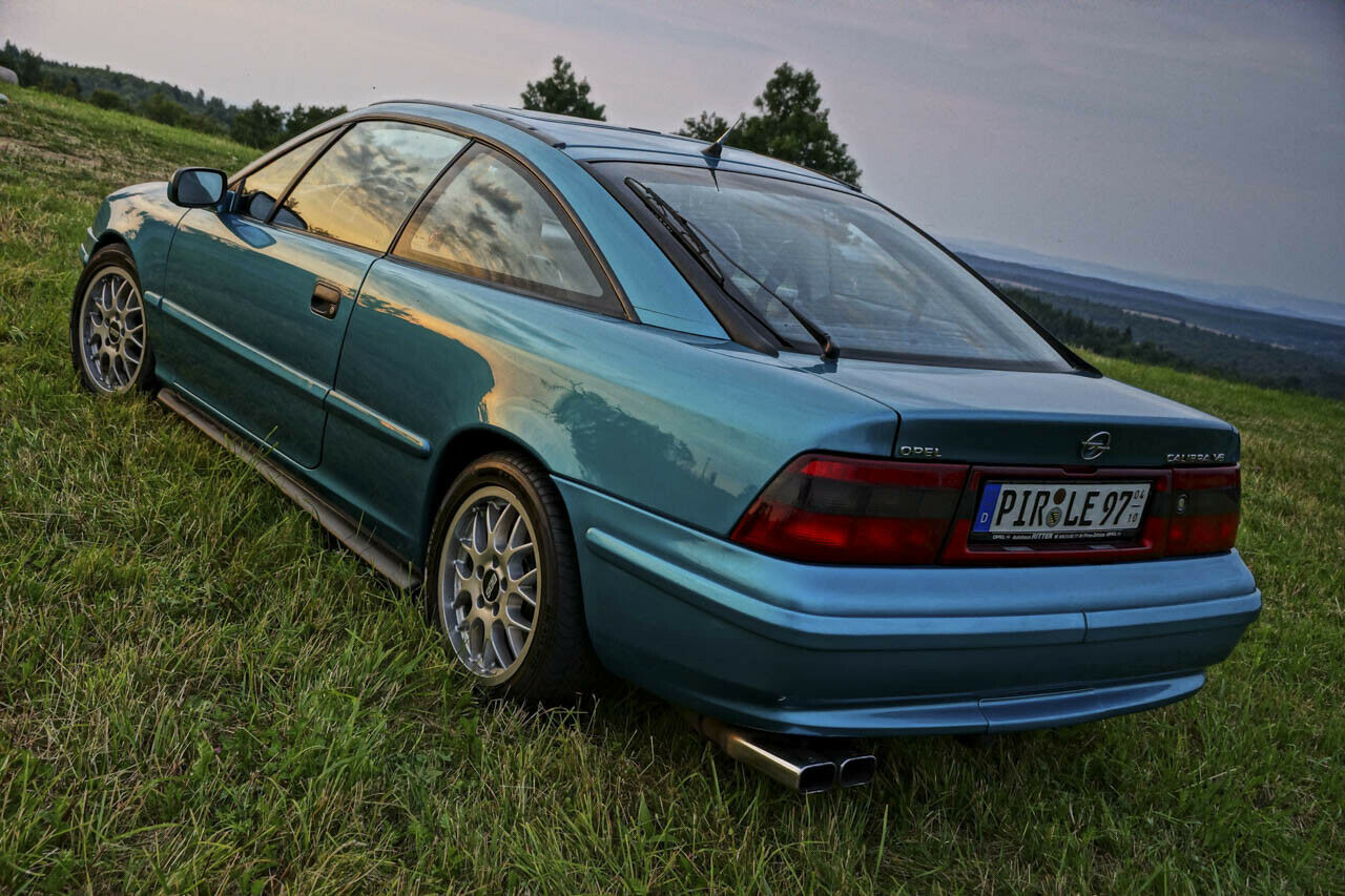 2019 wird der Opel Calibra zum Oldtimer und die ersten Fahrzeuge dürfen mit dem H-Kennzeichen geschmückt werden