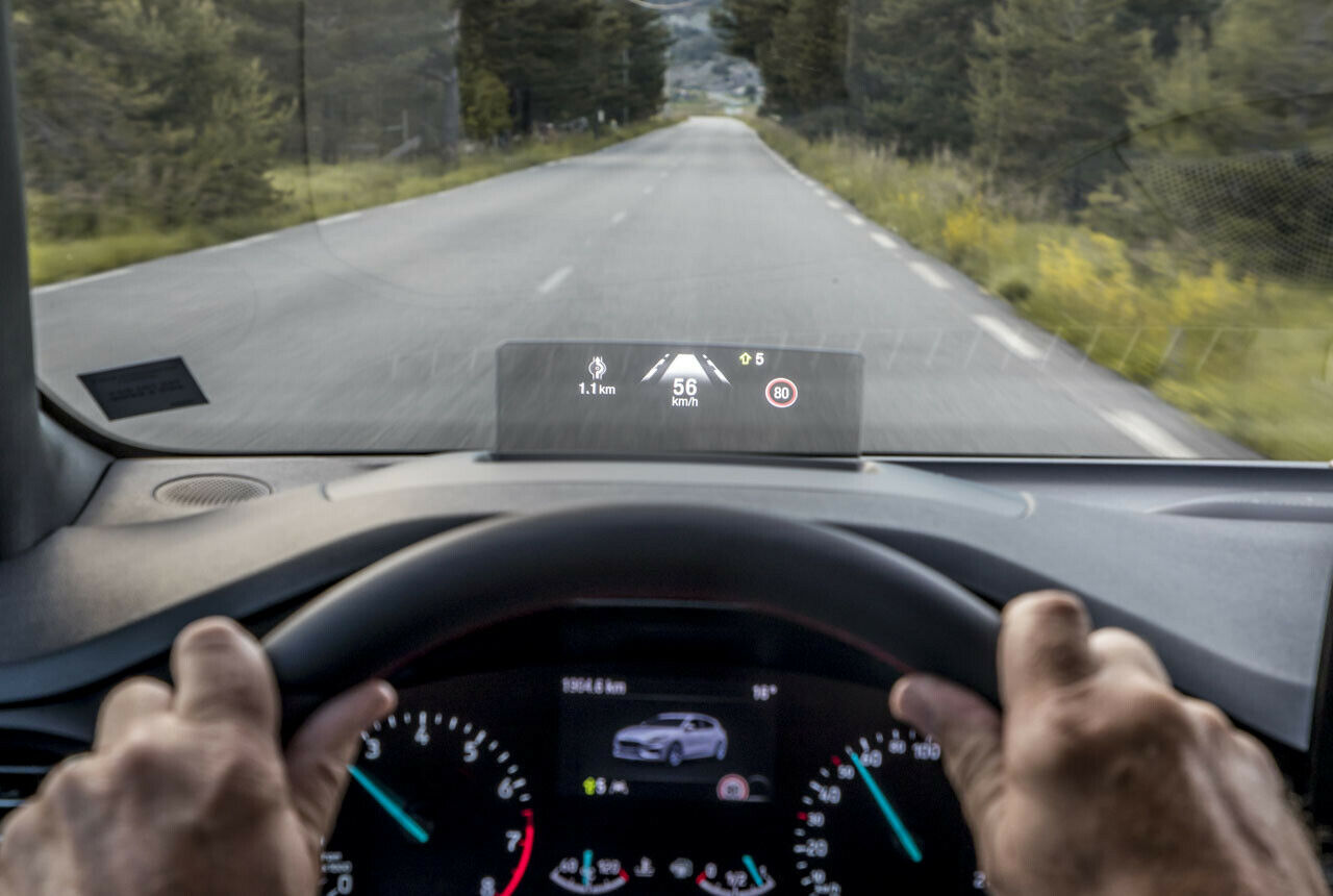 Optional gibt es im Ford Focus erstmals ein Head-up-Display - allerdings nur auf separater Scheibe