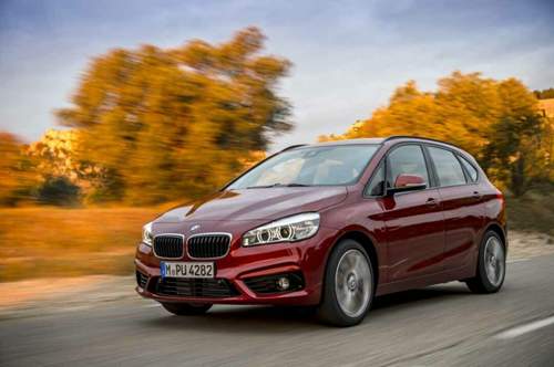 BMW will den Active Tourer dynamisch wirken lassen. Das resultiert in einem knallharten Fahrwerk