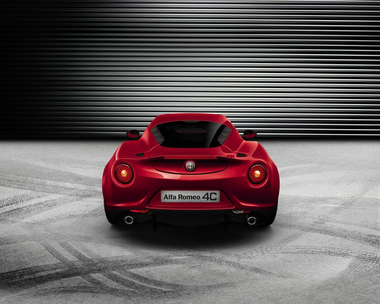 Hübsches Heck: Der Alfa Romeo 4C wird zwei Meter breit, aber nur vier Meter kurz.