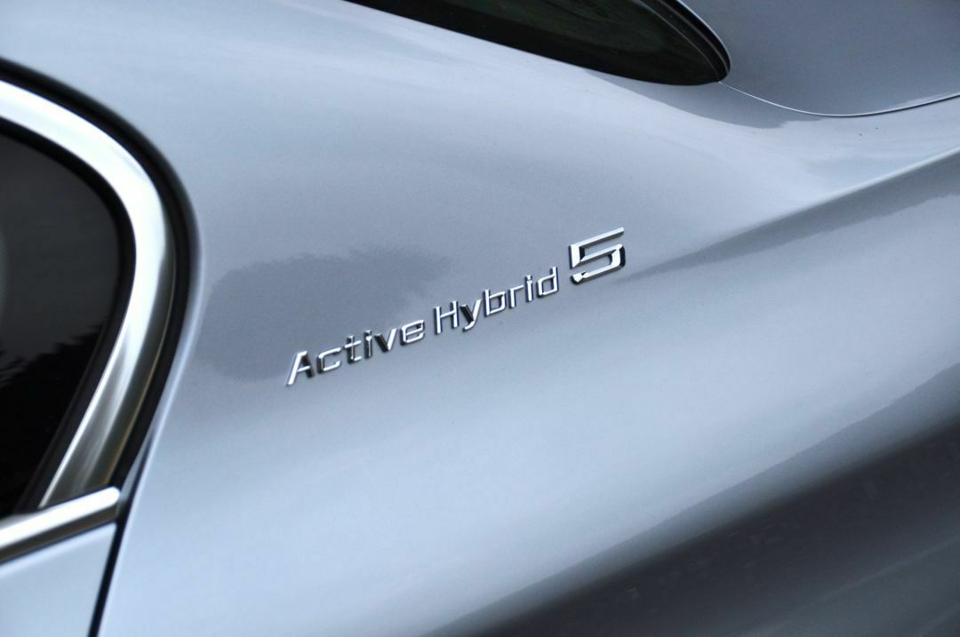 Schriftzug am Active Hybrid