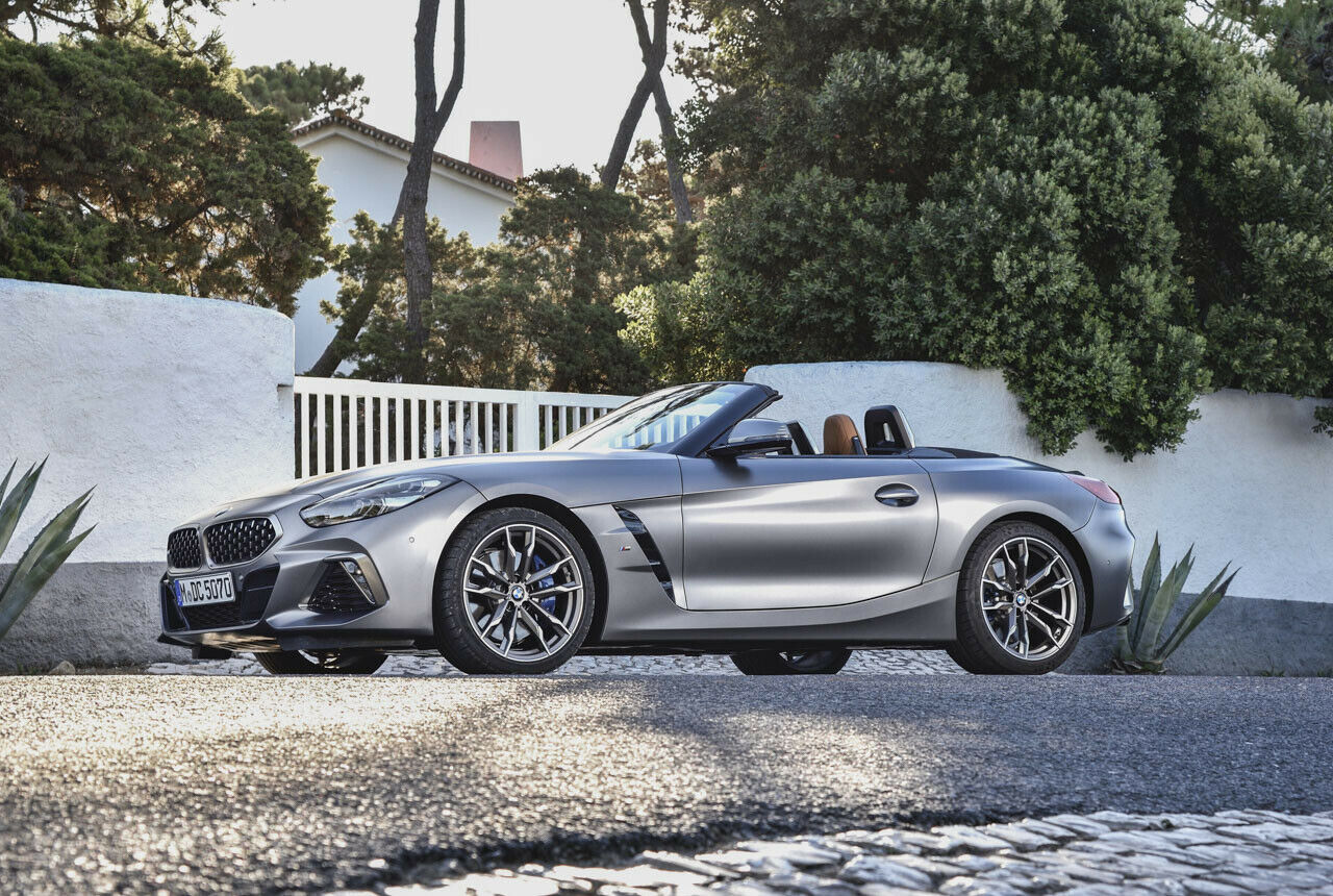 Die ausgeprägte Keilform und die etwas schärferen Falze unterscheiden den Z4 deutlich von anderen aktuellen BMW