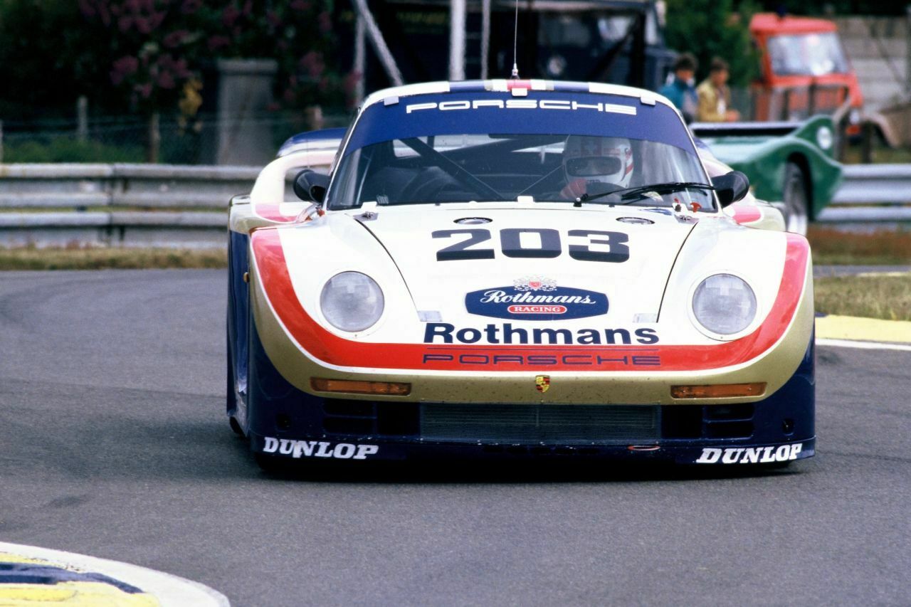 Porsche 959 unter der Bezeichnung Porsche 961 in Le Mans 1987 beim Training