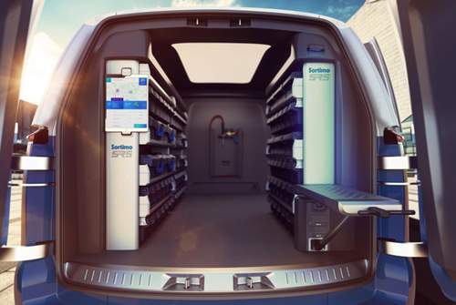 Wie ein richtig guter Azubi: Das intelligente Regalsystem des I.D. Buzz Cargo achtet darauf, dass jedes Werkzeug an seinem Platz ist