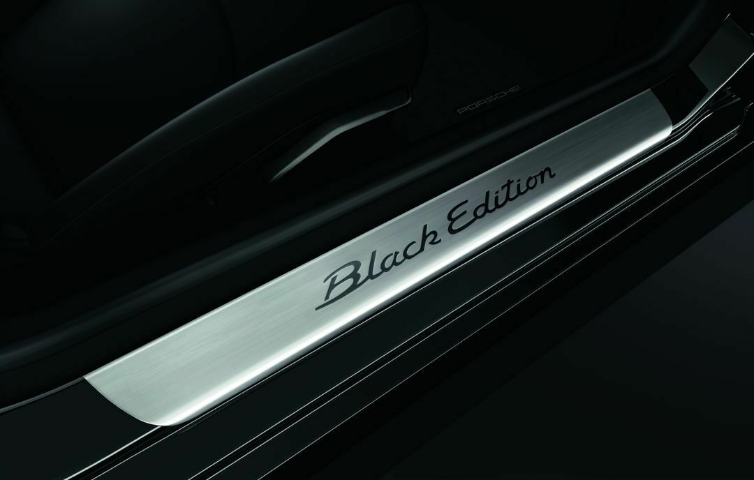 Porsche 911 Black Edition