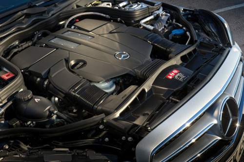 Der Sechszylinder mit Biturbo-Aufladung sorgt für sportliche Fahrleistungen; das bedeutet aber nicht, dass das Fahren sich auch sportlich anfühlt