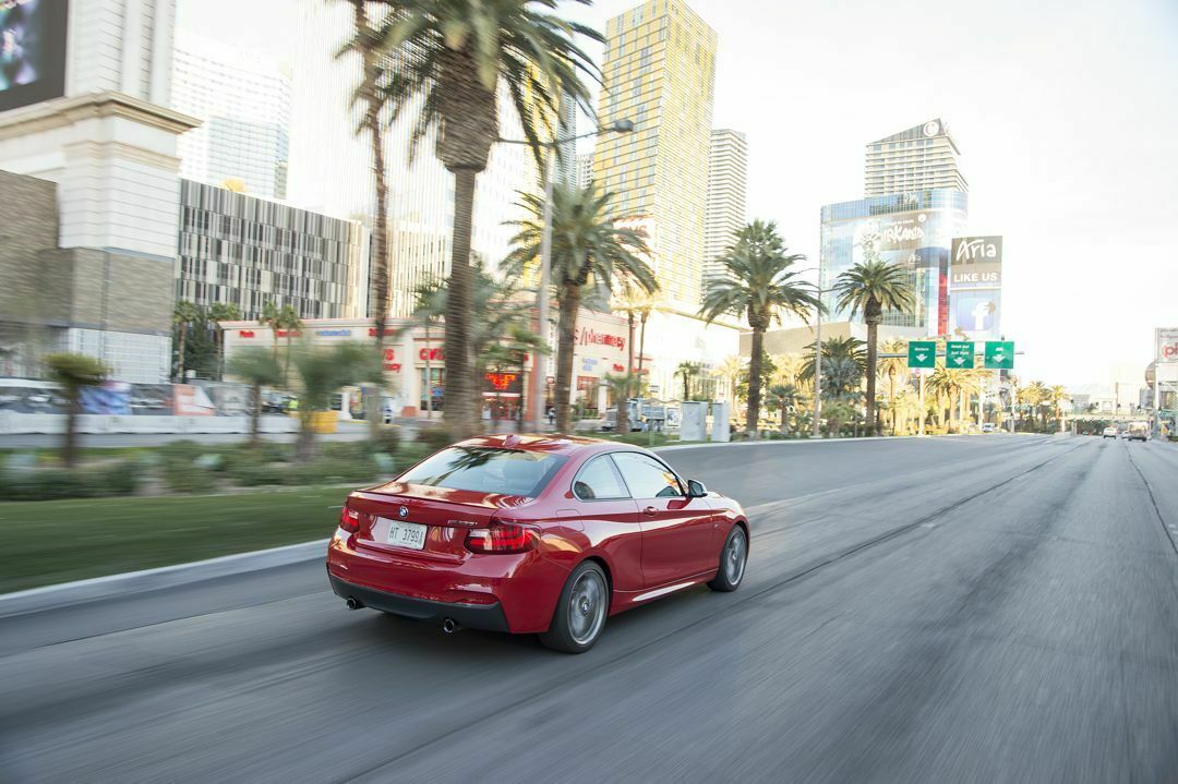 Die Heckleuchten sind gegenüber anderen BMW Coupés aus einem Stück
