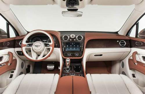 Im Bentayga stehen drei Soundsysteme mit bis zu 1.950 Watt und 18 Lautsprechern zur Wahl.