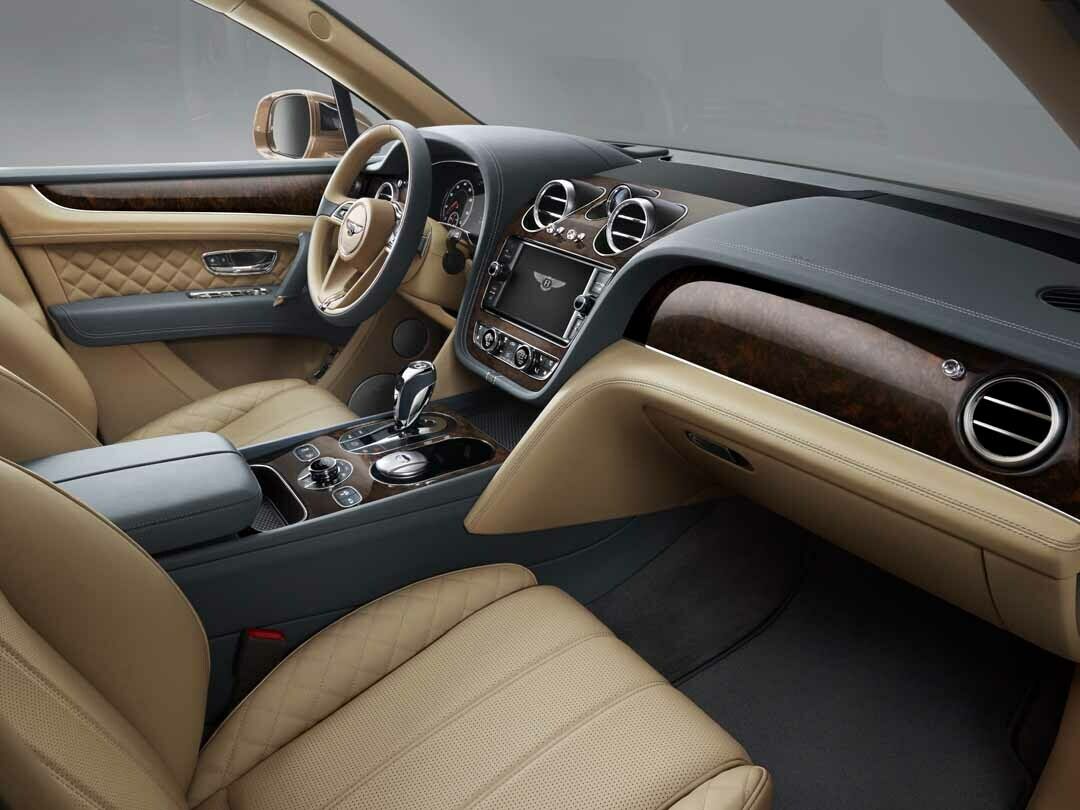 Holz und Leder im Bentley-Innenraum